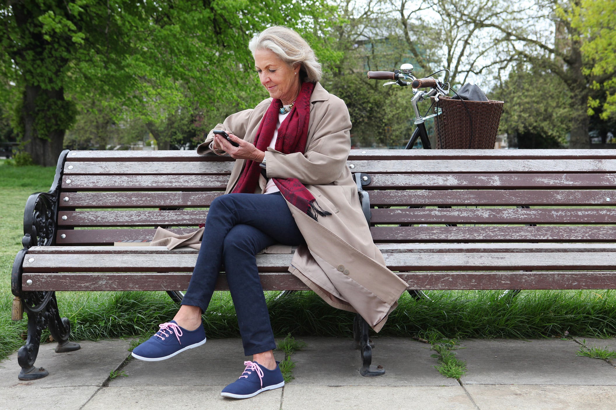 woman parkbench